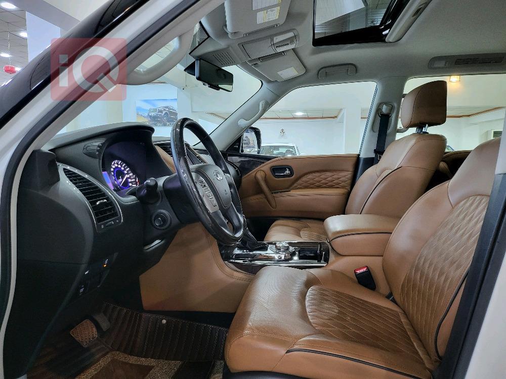 Infiniti QX80